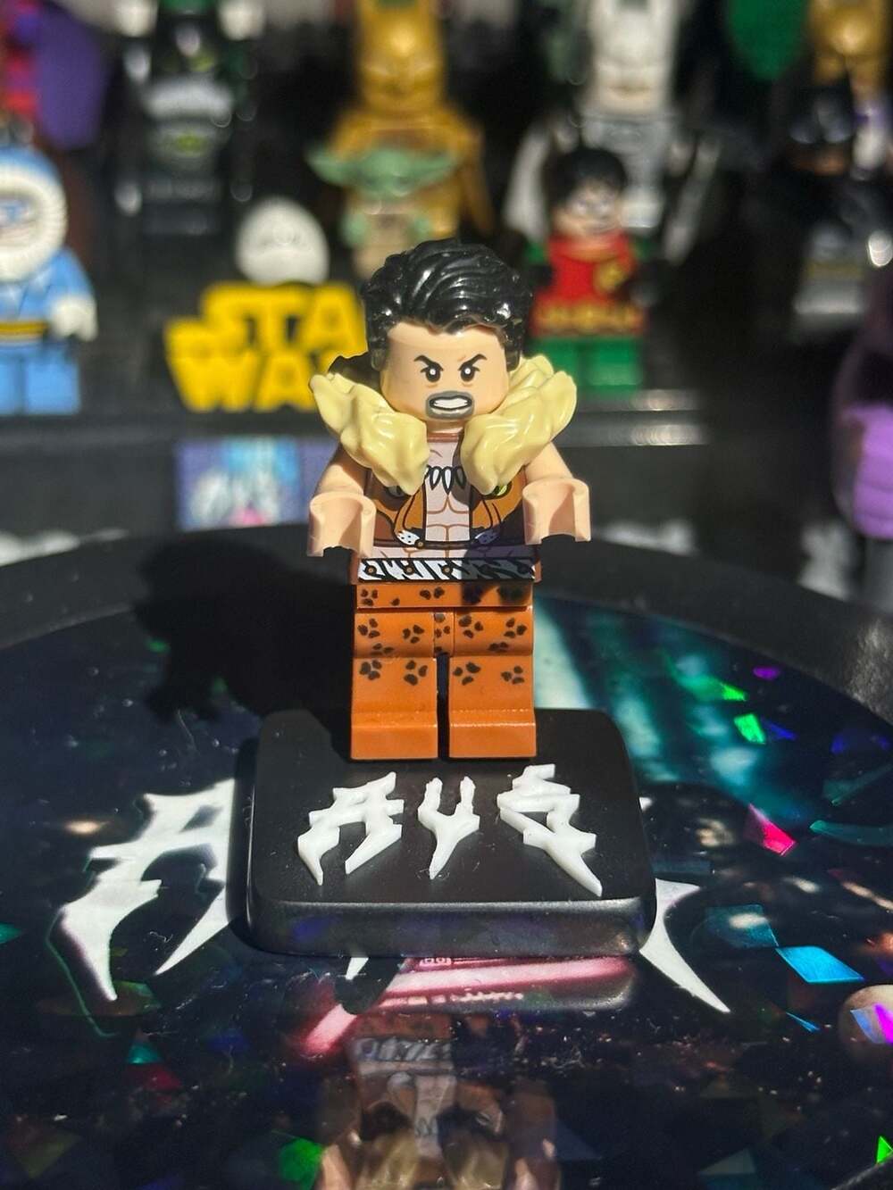 LEGO Kraven the Hunter Minifigure - 76057 Spider-Man Bridge Battle